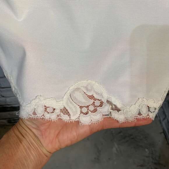 Vintage Slip Skirt Small White Embroidered Lace Slit Hem Knee Length - Picture 7 of 11